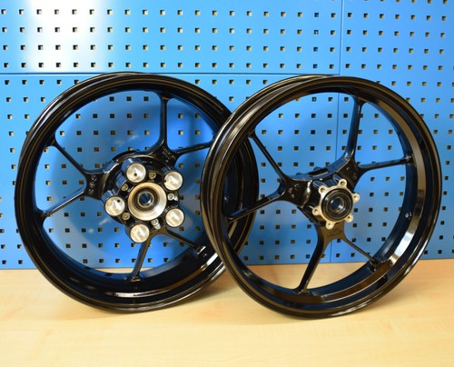 Original aprilia rsv4 - rsv4, tuono