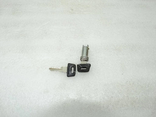 New vespa steering lock - lock, px