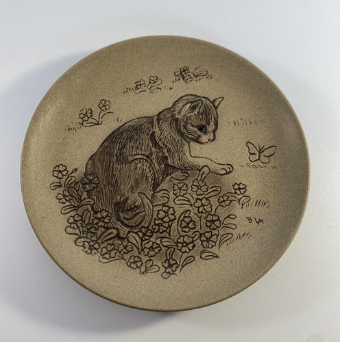 Poole pottery stoneware kitten - pottery,