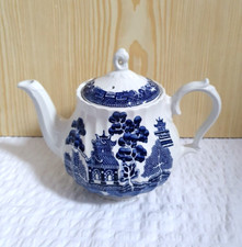 Royal Wessex Blue Willow Teapot