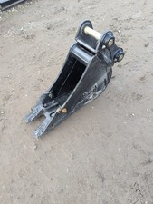 6" Rhinox Mini Digger /