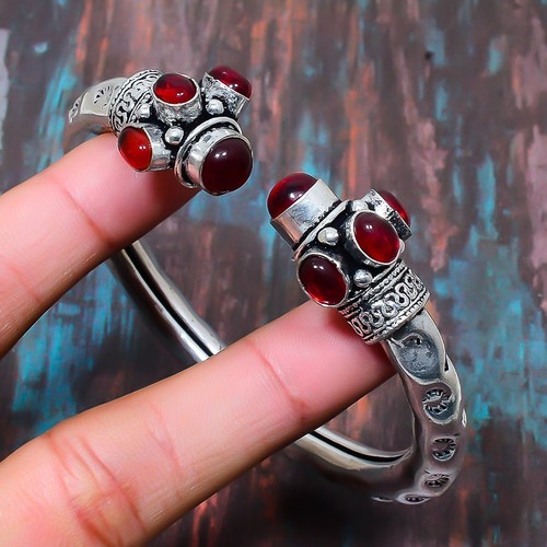 Mozambique garnet gemstone - garnet,