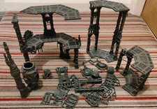 Games Workshop Warhammer 40K Sector Mechanicus Sacristan Forgeshrine Terrain