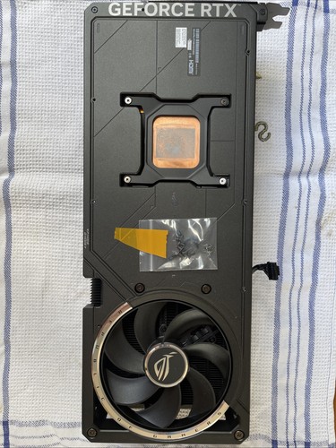 Asus rog astral - 5090, o32g