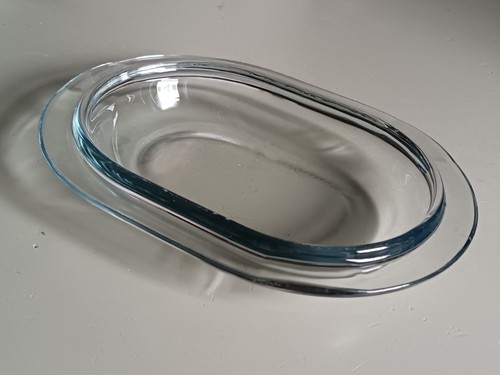 Pyrex vintage clear - glass, lid