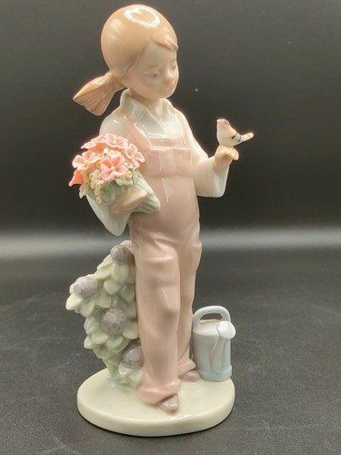 Lladro figurine porcelain - lladro,