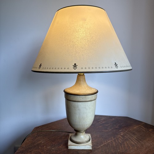 Laura ashley urn shape - laura,