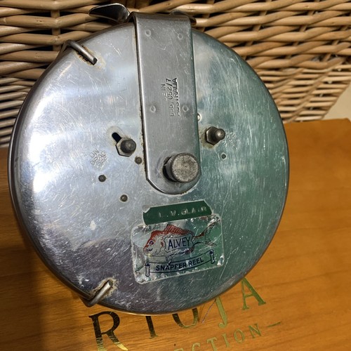 Alvey australia left - alvey, handed