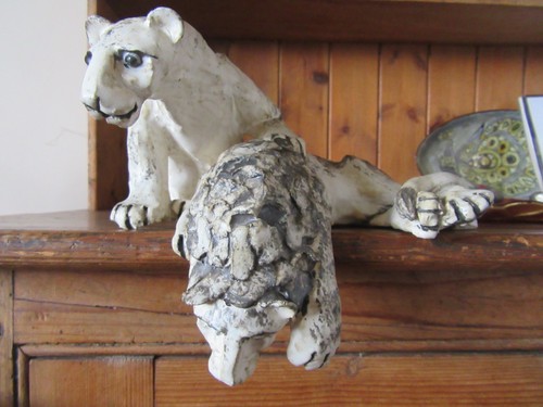 Alabaster shelf sitter lion - alabaster, &