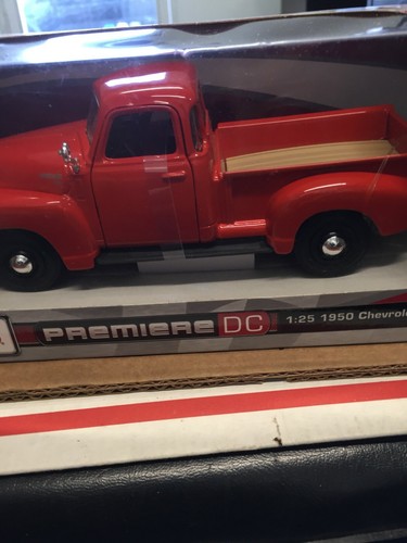 Maisto premiere cd 1950 - 1:24,