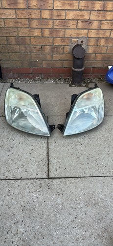 Ford fiesta mk6 headlights - fiesta,