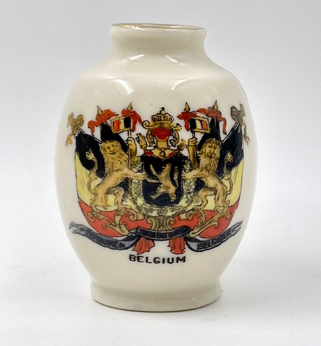 Vtg arcadian crested china - crested,