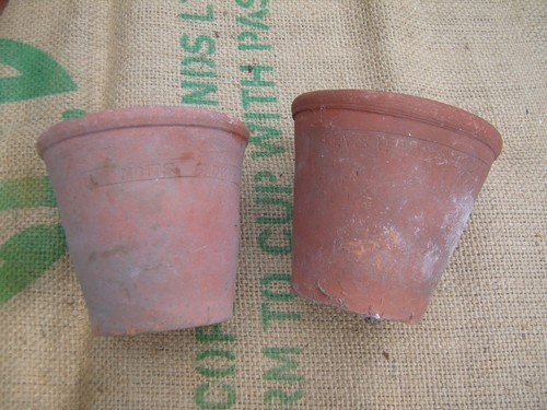 Vintage hand thrown sankey - x,