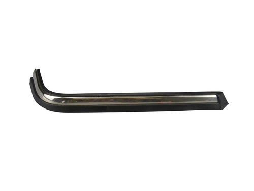 Trim bumper front left chrome
