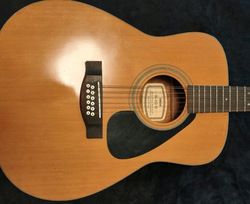 Old guitar western - old,