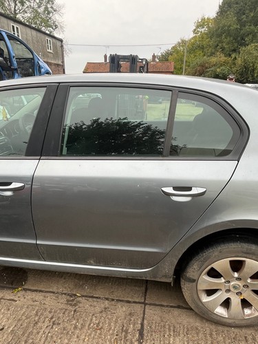 2012 skoda superb - skoda,