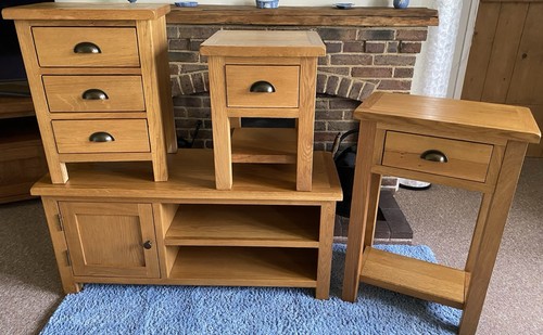 Light medium wiltshire - light/medium, tv
