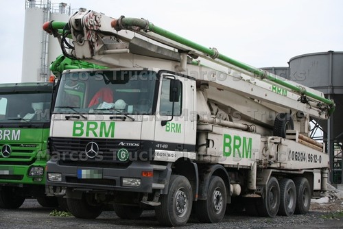 Truck photo mercedes benz - truck,