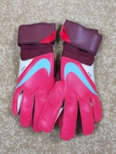 Nike GK Grip3 Goalkeeper Gloves – Size 8 – Siren Red – Lightweight & Breathable