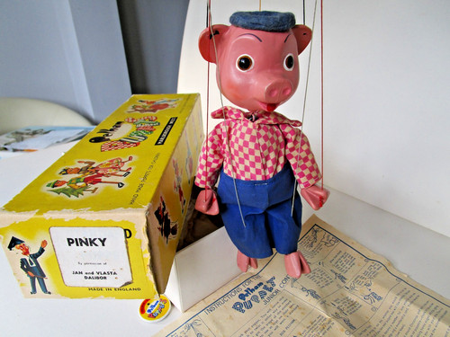 Pelham puppets pinky pig - pelham, in