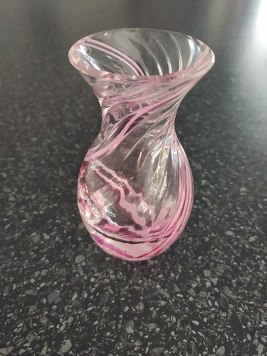 Heavy pink swirl - heavy, glass