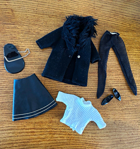 Sindy clothing bundle - ,