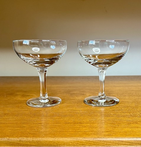 Vintage champagne coupe - vintage,