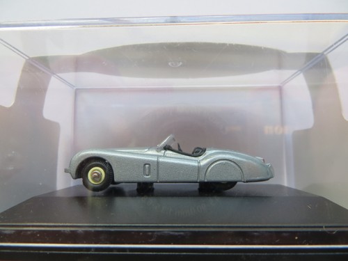 Jaguar xk120 new die cast - jaguar,