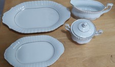 Porcelain Chodziez dinner set