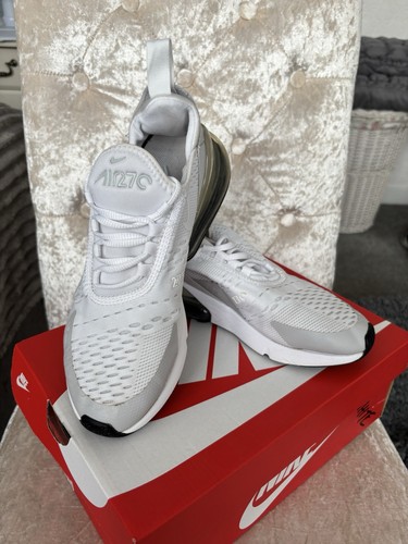 Nike air 270s