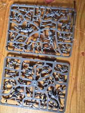 6 termagaunts And 3 Rippers