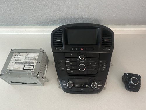 Vauxhall insignia sat nav - vauxhall, cd