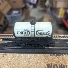 Hornby R007 OO Gauge United