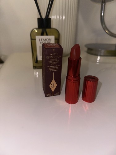 Charlotte tilbury matte - charlotte,