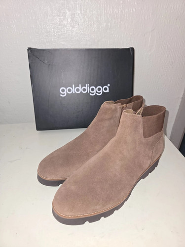 Golddigga brown suede boots - golddigga,
