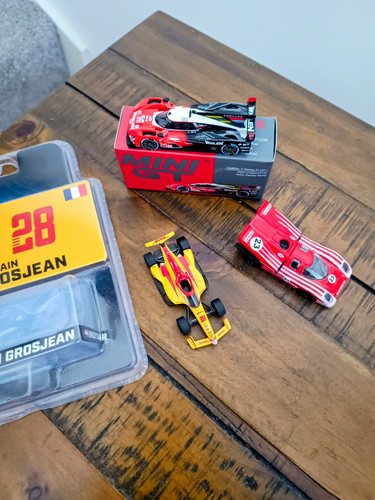 Diecast mini gt - diecast,,