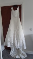 Wedding Dress By VENUS  Size