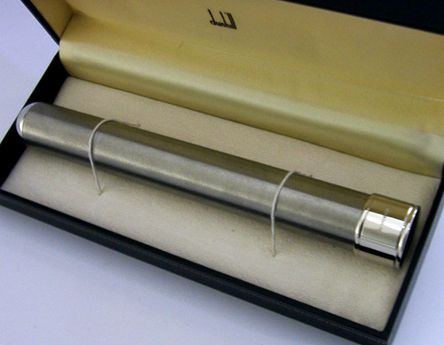 Mint large alfred dunhill - mint,