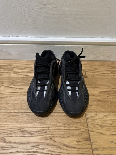 Adidas yeezy 700 dark glow - 700,
