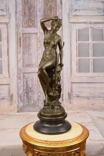 Statue diana the huntress - the,