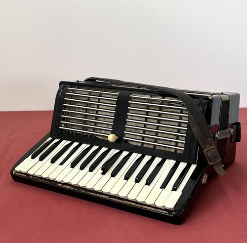 Paolo soprani accordion - soprani,
