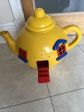 Vintage & Classic Toys: Bluebird Big Yellow Teapot 1981 Toy 