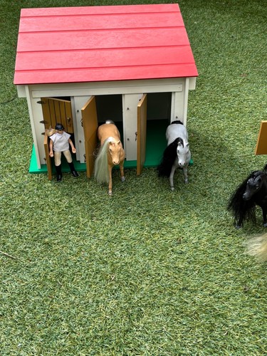 Vintage julip horse stable - horse,