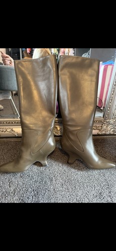 Brand new russel - brand,