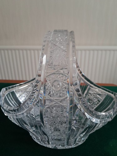 Bohemian lace cut - cut, crystal