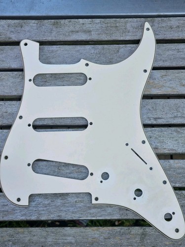Fender stratocaster pickguard - stratocaster,