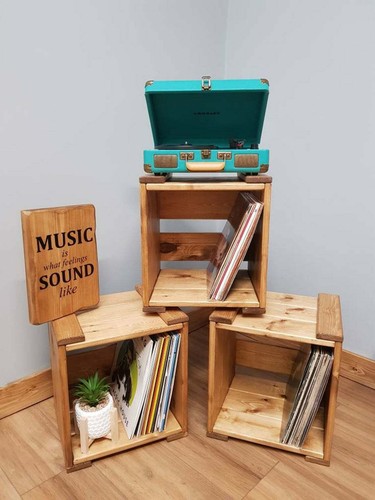 Wooden crate and - wooden,