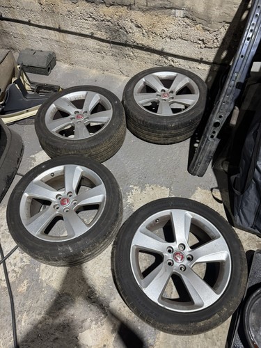Jaguar x260 alloy wheel - jaguar,