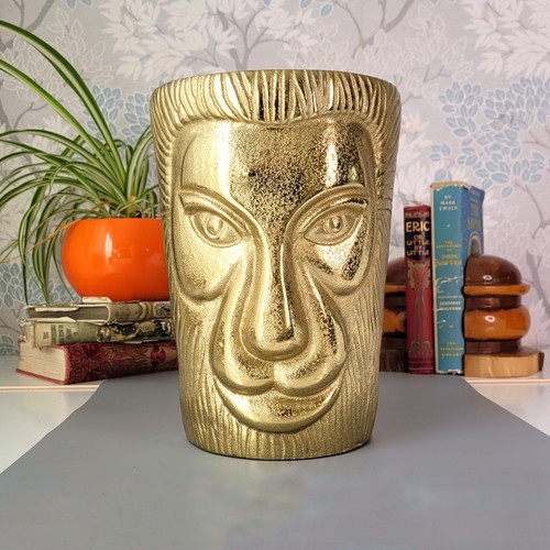 Large gold big cat - 3d, lion