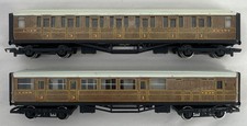 2X HORNBY OO GAUGE LNER TEAK